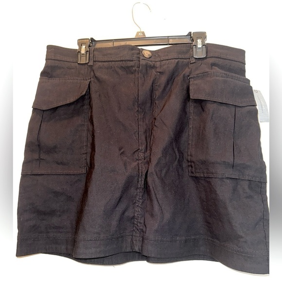 NWT By Anthropologie women’s black cargo mini skirt XLP trendy - Picture 2 of 8